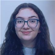 Soy profesora de educación infantil. Imparto clases de lengua, ingles, latín y griego. Además, ayudo a los más pequeños con la lectoescritura y técnicas de estudios